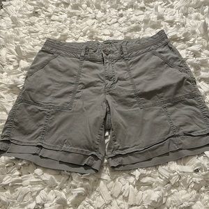 Sonoma shorts women, size 10, gray,